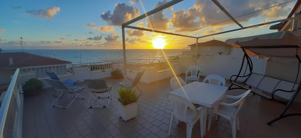 Attico Bellavista Villa Marina di Ragusa Kültér fotó